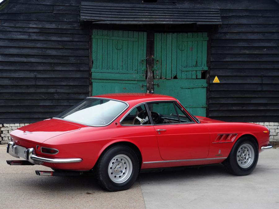  Ferrari 330 GTC 1966 года  (фото 13 из 101)